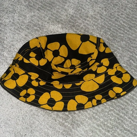 Carhartt Women's Floral Bucket Hat in Black and Yellow - Picture 2 of 3